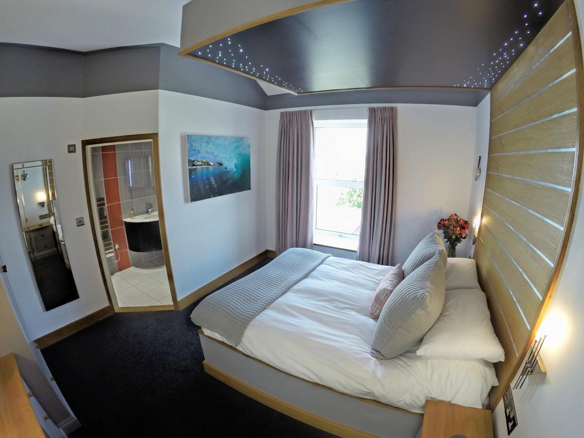 The Oceanic Luxury Aparthotel Falmouth Exterior foto